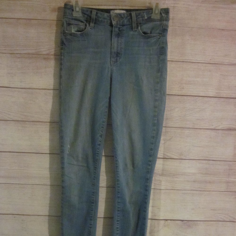 PAIGE Denim Hoxton  Ultra Skinny Size 25 X 29 Distressed 5 Pockets Design